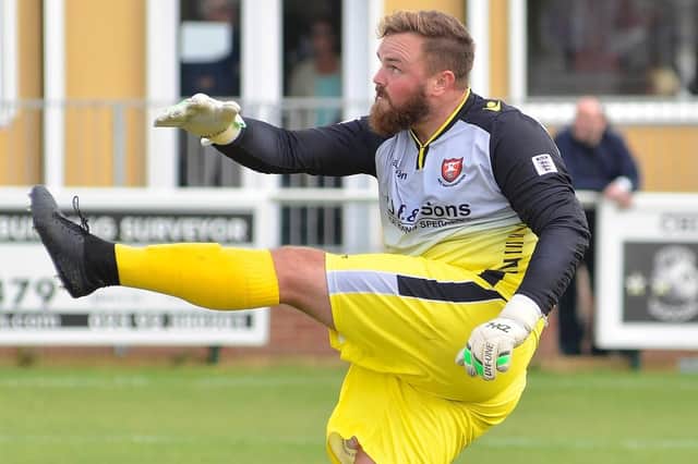 Horndean keeper Cameron Scott kept a clean sheet as his side moved two points clear at the top of the Wessex League with victory at Fareham
