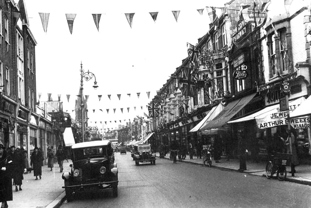 A bustling Elm Grove, Southsea, dressed for the silver jubilee of George V and Queen Mary in 1935