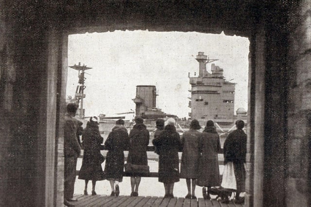 HMS Nelson returning home and passing Sally PortThe bridge of the battleship HMS Nelson as she passes  Sally Port, Old Portsmouth circa 1930.