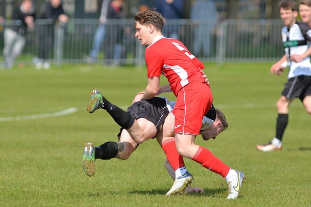 Horndean (red) v Bemerton. Picture by Martyn White