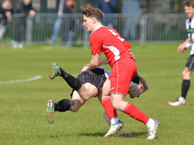 Horndean (red) v Bemerton. Picture by Martyn White