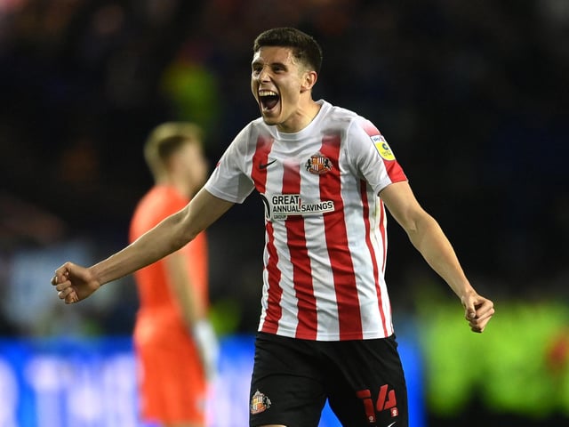 After an impressive season in front of goal, the Scot’s list of admirers has heavily increased with Norwich and Swansea both keen on the striker. Yet, it’s Rangers who lead the charge for the 25-year-old after he scored 26 times in 52 outings this term, with one all-important match still to come. He is seen as an ideal replacement for Alfredo Morelos should he depart Ibrox this summer.
