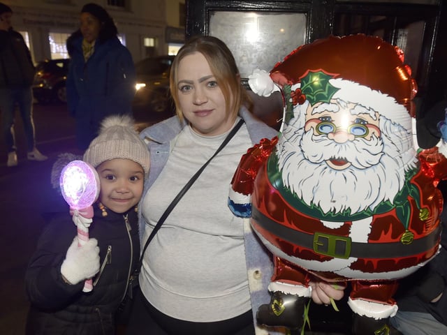 Emsworth Christmas lights were switched on in St Peter's Square on Friday, December 1, 2023.
Pictured is: Paulina Jackson with her daughter Nelliah (5) from Thorney Island.
Picture: Sarah Standing (011223-2929)