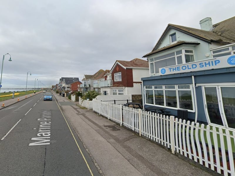 The Old Ship offers a range of pub classics including fish and chips and burgers. The pub overlooks the sea and it is a firm family favourite.