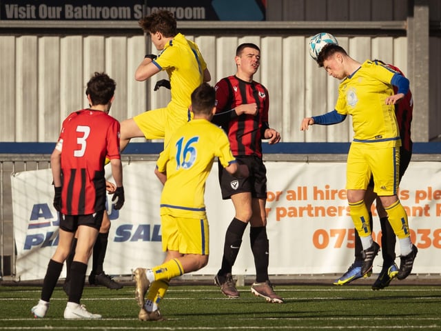 Action from the U16 GEC Marconi Invitation Cup final between Horndean Hawks Condors (red/black) and Pickwick Youth Panthers (yellow). Picture: Keith Woodland (260221-62)