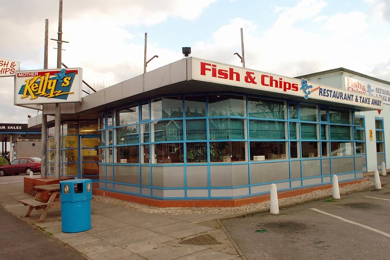 2006. Mother Kelly's Fish & Chips at Southampton Road, North Harbour, Portsmouth. Picture: Michael Scaddan 060315-0163