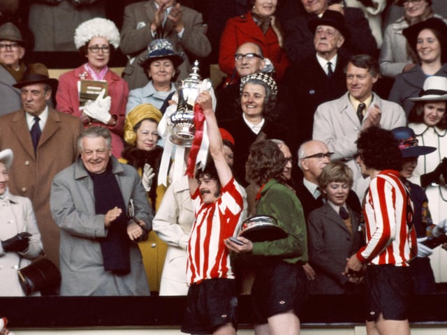 League titles: 6; FA Cup: 2; League Cup: 0; European trophies: 0; Total trophies: 8.