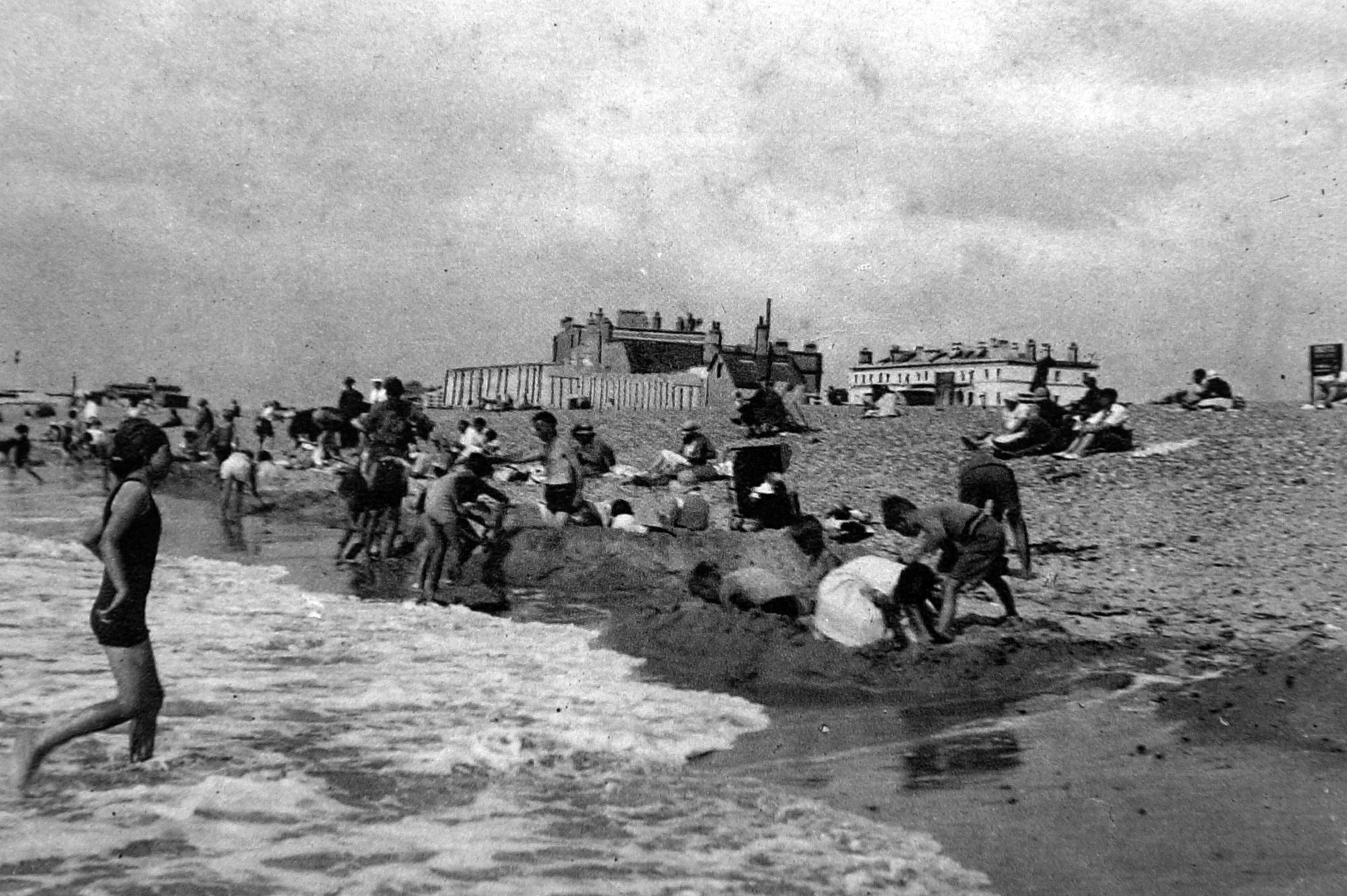 18 exclusive and wonderful pictures of pre-war Portsmouth and surrounding areas