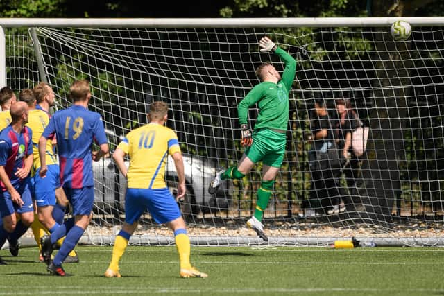 Tom Jeffes levels for US at 1-1. Picture: Keith Woodland