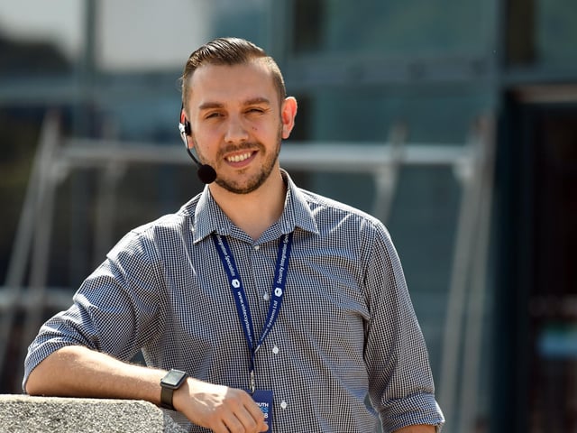 Influencer and keynote speaker Daniel is known by many as the 'king of LinkedIn'. He's the founder of the platform's most-popular sales page, The Daily Sales, which has 626K followers.