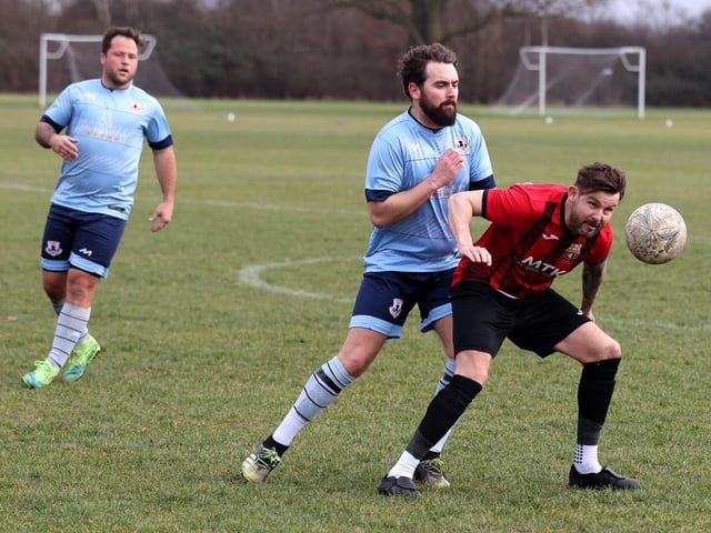 Portchester Rovers (blue) v Horndean United. Picture: Sam Stephenson.