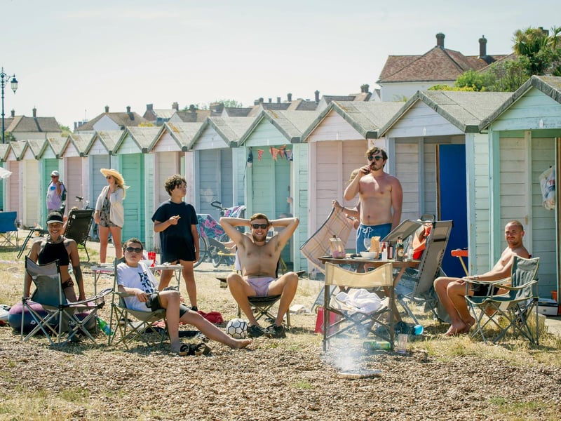 Hot weather taken on 25th June 2020.
Pictured: Friends enjoying a socially distance barbeque at Eastney Esplanade.
Picture: Habibur Rahman