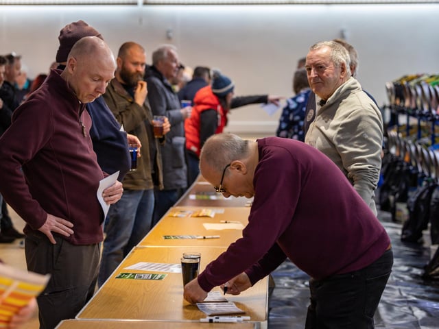 The busy beer bar at the Gosport Winterfest. Picture: Mike Cooter (250223)