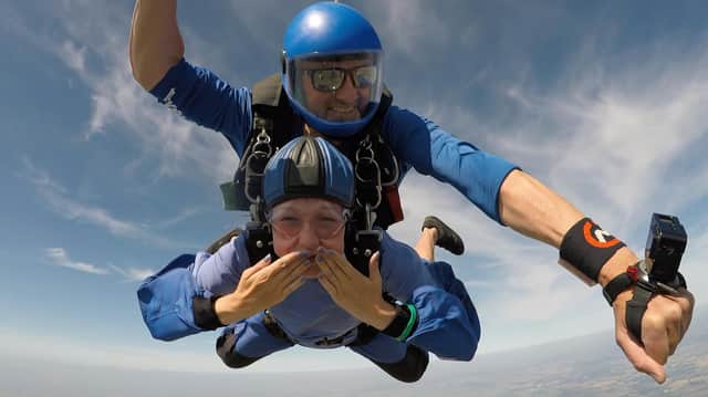 Sian Reeds' skydive