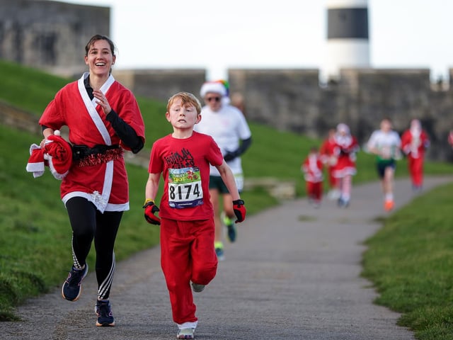 There were a number distances taking place at the same time: The Portsmouth Coastal Waterside Marathon and Festive Half Marathon as well as the Southsea 5k and 10k Turkey Trot. Picture: Chris Moorhouse (221224-75)