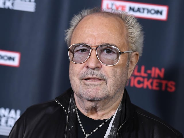 When he was inducted into the Guildhall’s Wall of Fame in 2014, the guitarist from the band Foreigner declared his support for the Blues.