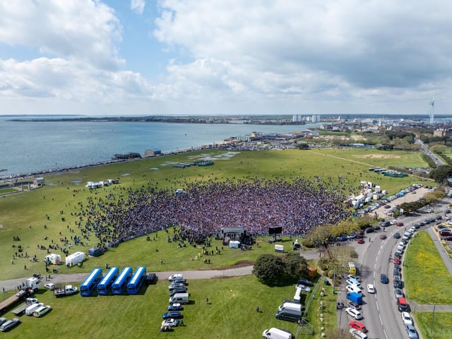 Thousands of Pompey FC fans flocked to Southsea Common to celebrate the team's League One title and promotion. Picture Credit: Marcin Jedrysiak