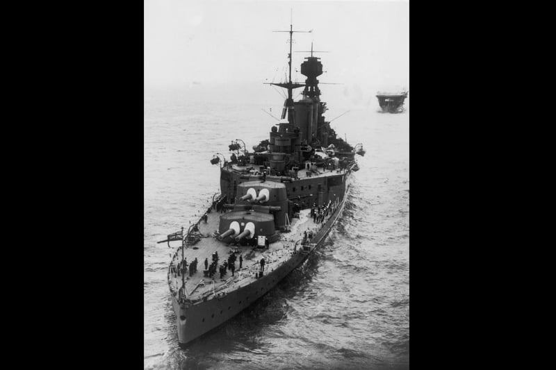 1941:  The British battle cruiser HMS Hood, which was sunk by the Bismarck on the 24th May 1941.  (Photo by Keystone/Getty Images)