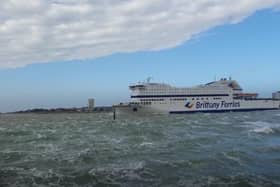 Ferry braving the waves during Storm Eunice. Picture: Habibur Rahman
