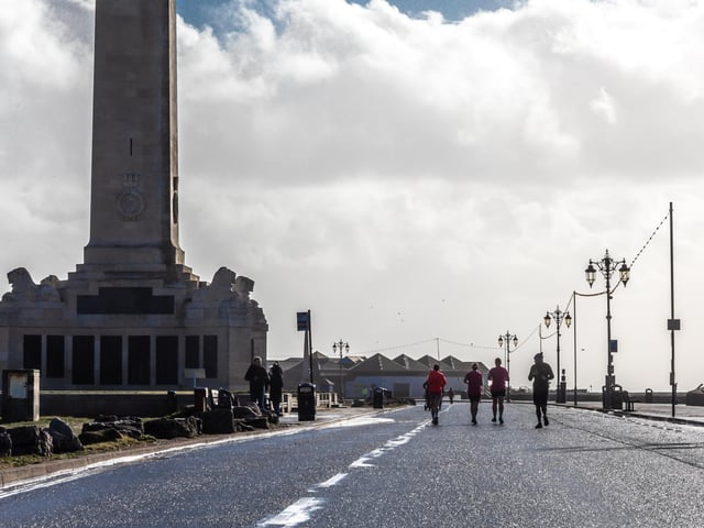 The almost deserted course, which would normally see hundreds of runners. Picture: Mike Cooter (311021)