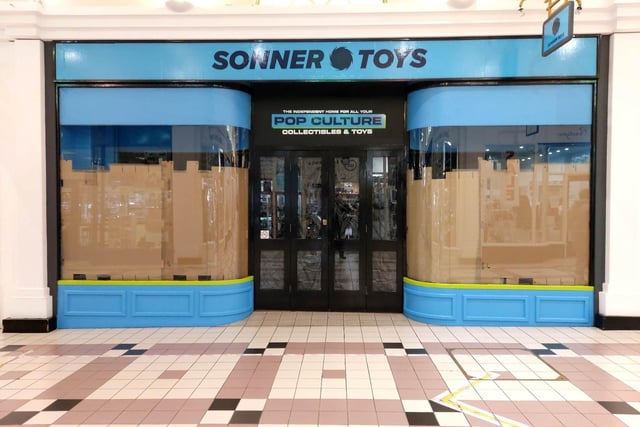 Sonner Toys permanently closed its Cascades shopping centre location, leaving many customers owed money for unfulfilled orders.