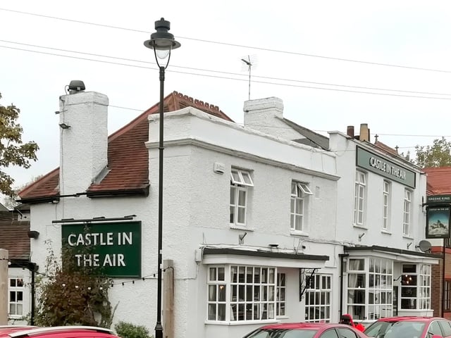 The Castle In The Air in Old Gosport Road, Fareham, is a Greene King pub.