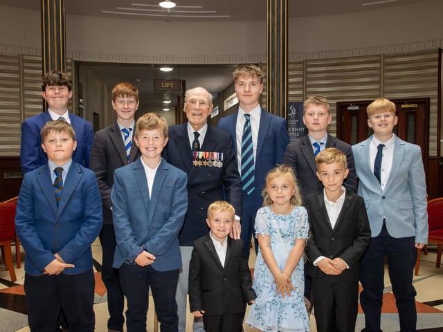 Len Chivers with his great grandchildren.