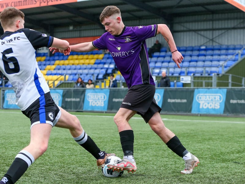 Gosport Falcons Black (purple) v Fleur de Lys Nelson. Picture: Chris Moorhouse