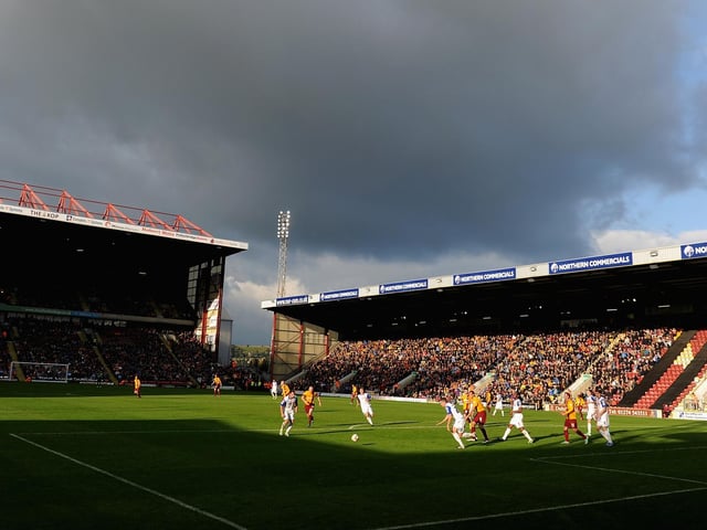 Capacity: 25,136; Average attendance: 15,325