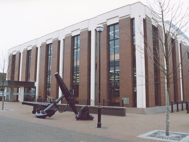 Gosport Library and Town Hall in 1992.Picture: (4113-1)