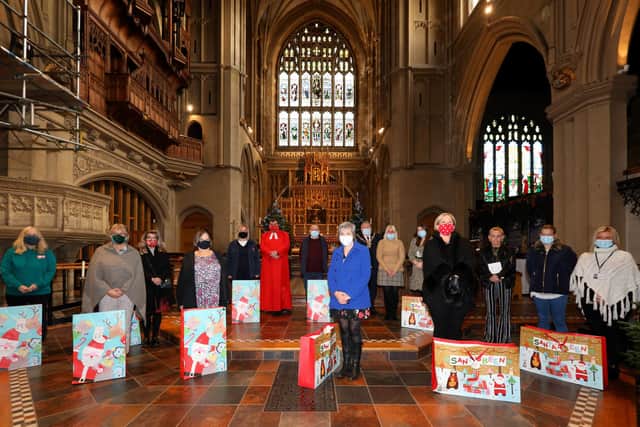 Recipients of the donations. Picture: Chris Moorhouse (jpns 171221-)
