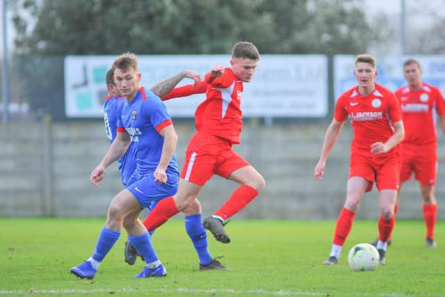 Horndean (red) v Fareham. Picture: Martyn White