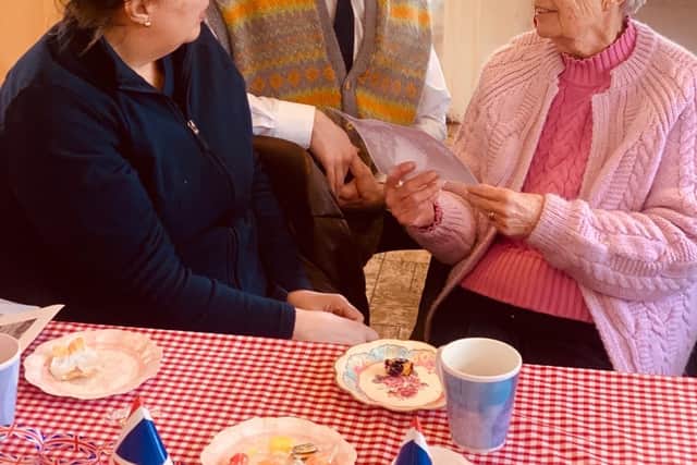 Solent Mind and Theatre for Life have been awarded over £70,000 to fund Roots and Branches, a theatre project raising awareness for dementia.