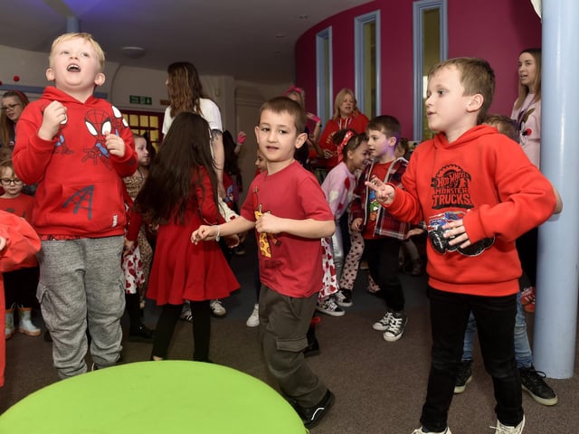 Stamshaw Infant Academy in North End Avenue, Portsmouth, held a Danceathon for Comic Relief on Friday, March 21, 2025. Pictured is: (l-r) Harry St John, Fabian Mitev and Charlie Spencer.Picture: Sarah Standing (210325-756)