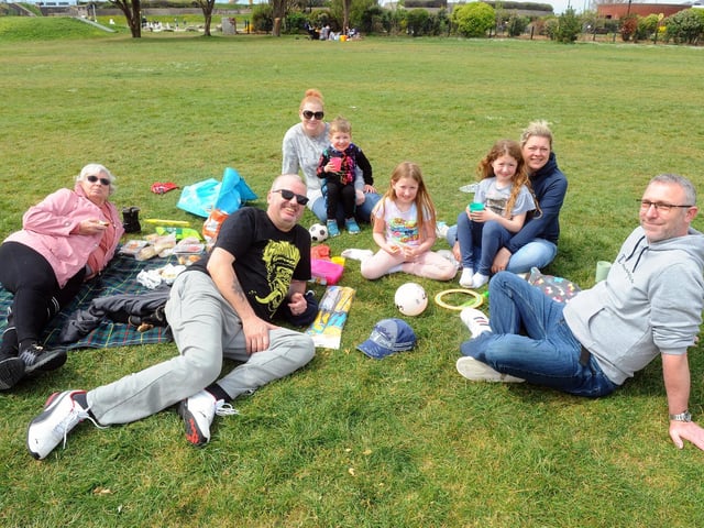 Linda Bennett-Stubbs, Aaron Bennett, Charmaine Bennett, Blake Bennett (3), Abigail Bennett (9), Olivia Bennett (7), Charlotte Husk and Ivan Husk. Aaron meeting up with friends and family before Wednesday, May 4 when he is due to have a brain tumour removed.  Picture: Sarah Standing (020522-3298)