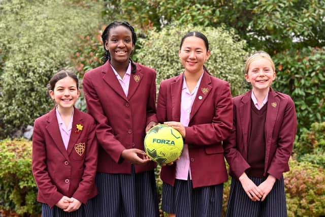 Portsmouth High students off to Sweden