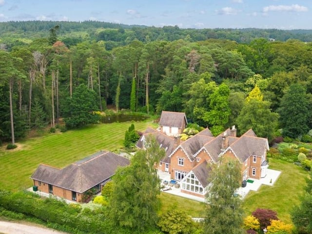 This property has been designed and decorated to a high spec and it is beautiful on the inside. It comes with seven bedrooms, six bathrooms and four reception rooms as well as five acres of land and a five-car garage. This property is on the market for £4,000,000 and it is being sold with Spencers of the New Forest. The listing says: "This magnificent country home offers extremely generous accommodation including seven bedrooms, four reception rooms, garaging for five cars, spectacular indoor pool complex and meticulously maintained gardens extending to about 5 acres." For more information, visit Zoopla.