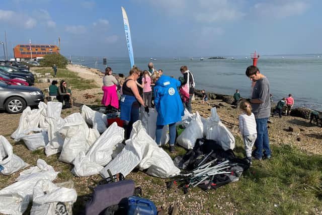 Final Straw Foundation members collected 135kg of rubbish and dirty wet wipes at Eastney beach on October 9, 2021