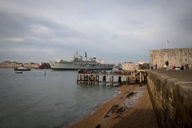 39 wonderful images of life onboard Royal Navy aircraft carrier HMS