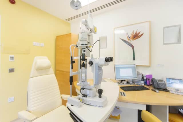 Optegra Eye Hospital Hampshire consultation room