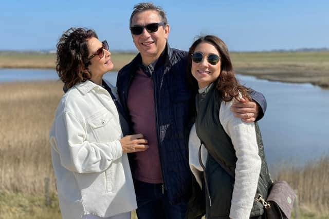 Julio Cesar Perez Gomez, with his wife Olga and daughter Daniella