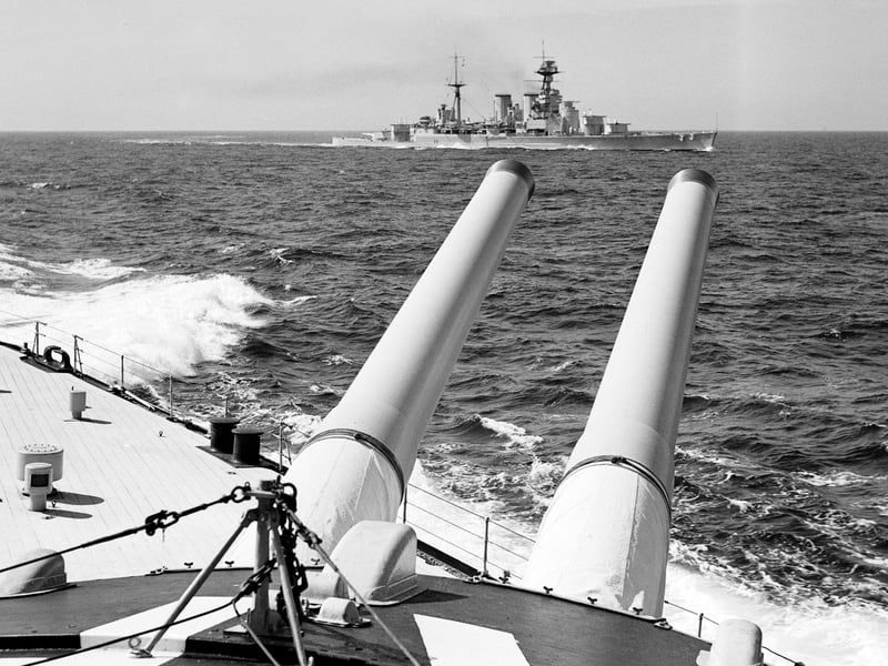 The Royal Navy Admiral-class battlecruiser HMS Hood as viewed from the 42-calibre BL 15-inch Mk I guns from the forward A turret of the Renown-class battlecruiser HMS Repulse whilst on patrol in the North Sea on 1 September 1939 somewhere in the North Sea.  (Photo by Fox Photos/Hulton Archive/Getty Images).