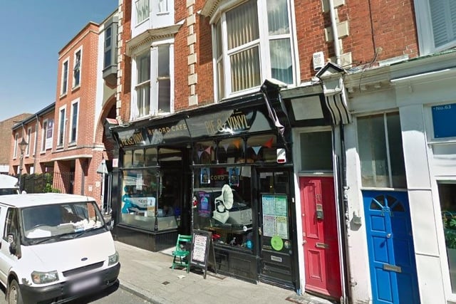 Pie & Vinyl, on Castle Road, has a rating of 4.7 out of five from 975 reviews on Google.
