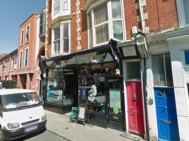 Pie & Vinyl, on Castle Road, has a rating of 4.7 out of five from 975 reviews on Google.