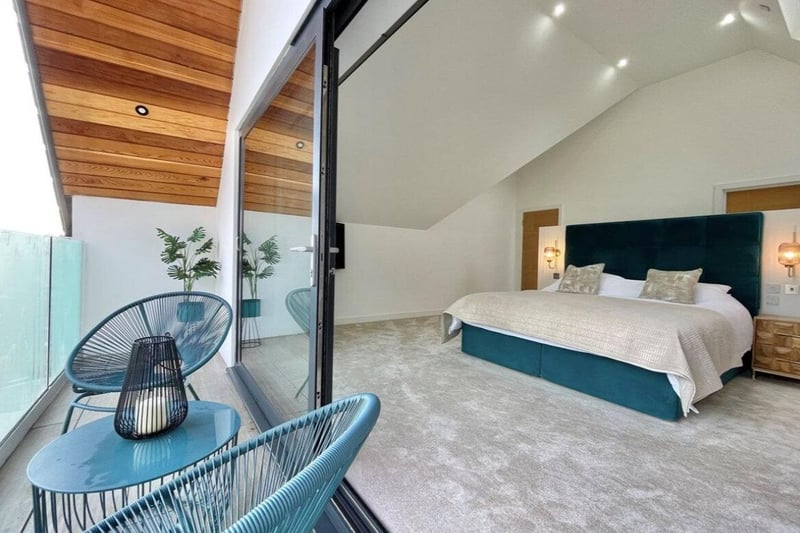 This property is freehold and it also comes with a double garage which has the potential to be transformed into an annexe.