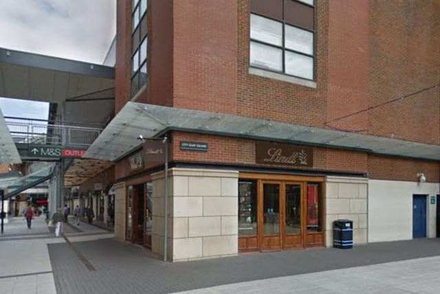 Lindt chocolate shop in Gunwharf Quays has a rating of 4.6 from 693 Google reviews. One customer said: "Amazing shop. Huge variety that you can't normally buy in the supermarket"