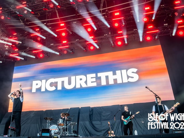 Picture This on the main stage