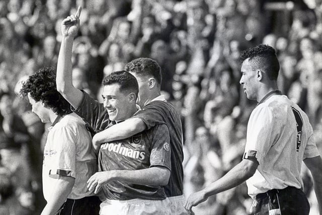 Guy Whittingham playing for Pompey against Sheffield United in 1990. The News 6956-3