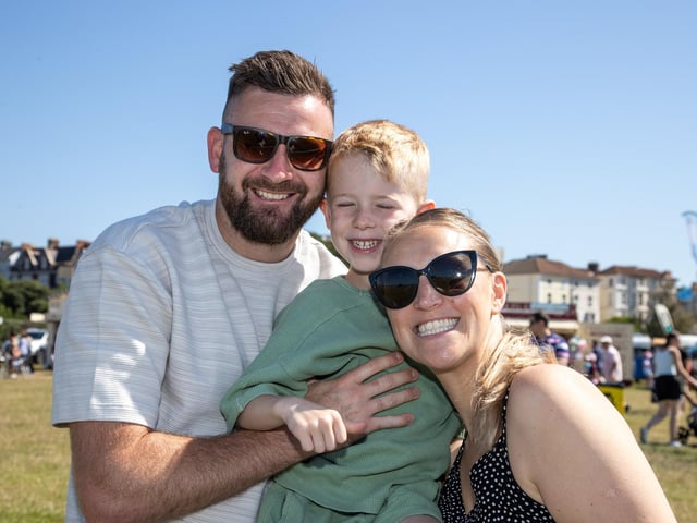 Pictured - Cranes Family from HavantPhotos by Alex Shute