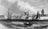 A small boat approaching the entrance to Portsmouth harbour, circa 1810.  (Photo by Hulton Archive/Getty Images)